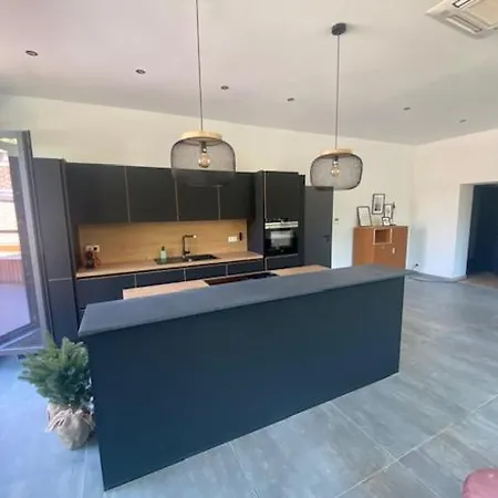 Les Quais De La Vesdre